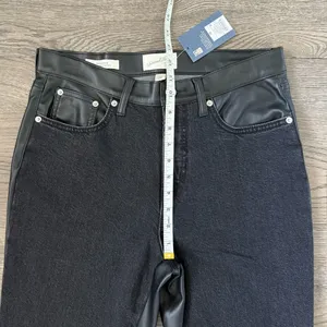 Universal Thread Mid‑Rise Faux Leather 80’s Slim Jeans - Size 10R -‎ Black - NWT thumbnail 7