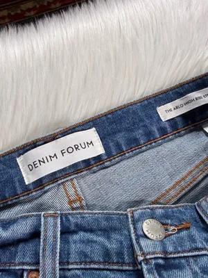 Aritzia Denim Forum The Arlo High Rise Straight Jeans thumbnail 4
