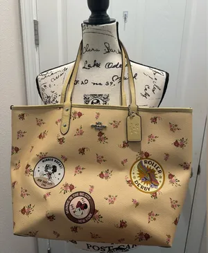 Coach x Disney Floral Tote Bag (NO WRISTLET) thumbnail 1