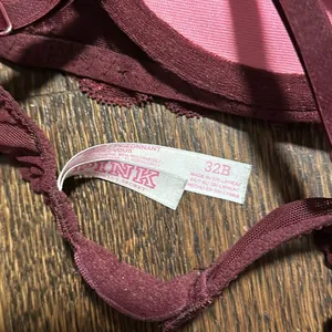 Victoria’s Secret Pink Maroon Lace Bra thumbnail 4