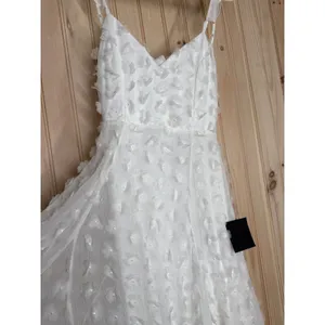 NWT Lulus Darling Flirtation White 3D Floral Applique Tie-Back Midi Dress Sz S thumbnail 4