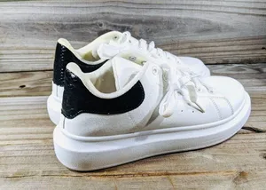 She & In women's sneakers white black trim size 40 {9} thumbnail 2