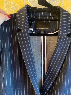Banana Republic Women’s Size 6 Navy Blue Striped thumbnail 4
