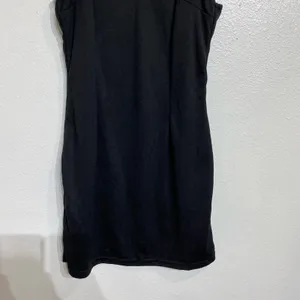 Missguided Black V-Neck Cami Mini Slip Dress Sz 6 NWT thumbnail 4