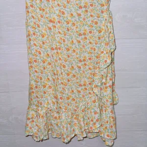 BillaBong Yellow‎ Floral Print Short Sleeve Mini Wrap Dress size S thumbnail 4