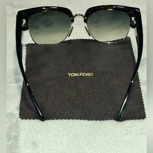 Tom Ford Dakota 02 sunglasses TF554 Black Sunglasses with Case EUC thumbnail 4