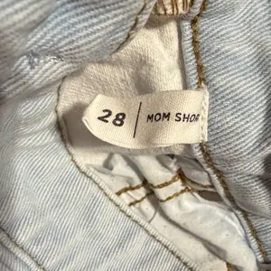 PacSun Mom Shorts Size 28 Patchwork Colorblock Denim High Waisted Blue White‎ thumbnail 5