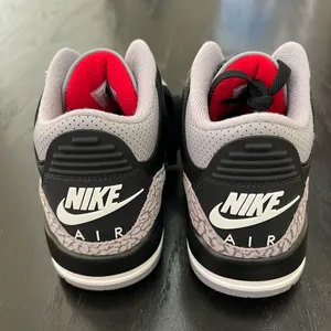 New NIKE Air Jordan 3 Retro OG 'Black Cement' 2024 thumbnail 9