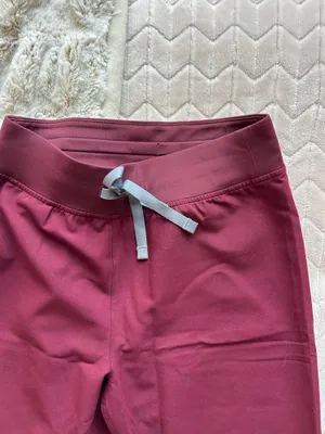 FIGS Scrub Pants thumbnail 4
