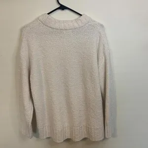 Old Navy Sweater Womens Medium M Cream Boucle Textured Knit Crew Neck Relaxed thumbnail 4