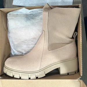 NWT Chelsea Tan Ankle Boots size 10 thumbnail 1