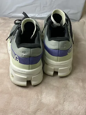 On Cloud Women's Cloudmonster 2 Lace Up Running Shoes Size: 8.5 thumbnail 3