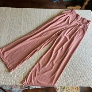 Halara High Waisted Plicated Side Pocket Wide Leg Waffle Work Pants Pink Small thumbnail 2