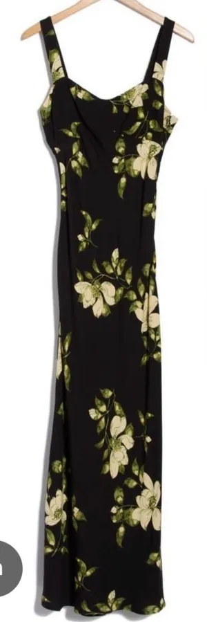 NEW Reformation Yale floral black maxi dress sz 8 thumbnail 1