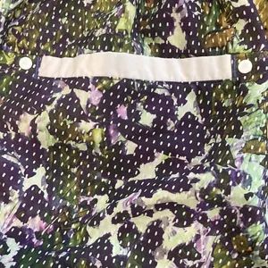 Lululemon Spring Breakaway Short Floral White Multi size 8 thumbnail 7