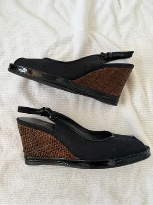 Stuart Weitzman Black linen Peep-Toe Slingback Wedges with Brown Woven Heel thumbnail 8