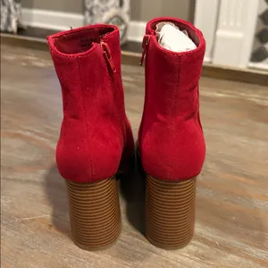 Sugar Women’s Ankle Boots Size 5.5‎ New Red Suede Block Heel Booties thumbnail 5