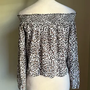 FP Movement by Free People Leopard‎ Print Blouse boho bell sleeves Y2K small P thumbnail 3
