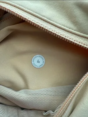Lululemon Speed Up Shorts 4" 4 summer glow thumbnail 3