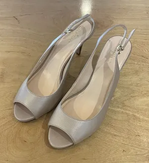 Cole Haan Womens‎ Leather Peep Toe Maya Slingback Heel Pumps Nude Size 9B NWOT thumbnail 1