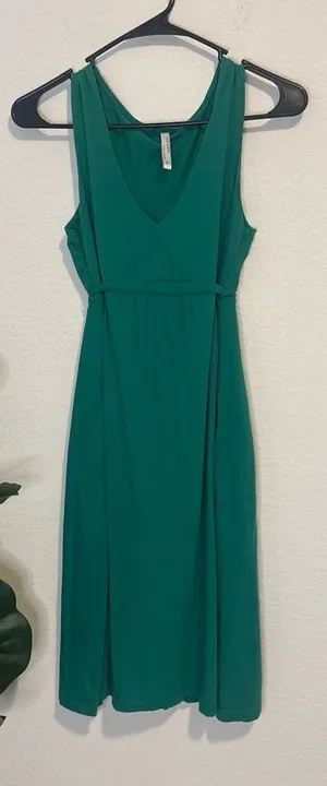 Old Navy Sleeveless V-Neck Green Mini Dress with tie waist thumbnail 1