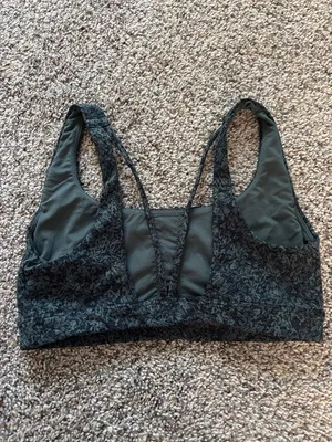 Athleta Sports Bra size small thumbnail 2
