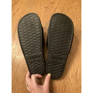adidas Women’s Black Slide Slip-On Sandals Gold Logo US 9 thumbnail 6