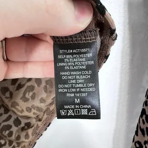 ASTR Lulus plunge Deep V leopard animal print bodysuit Sheer Textured Women's‎ M thumbnail 5
