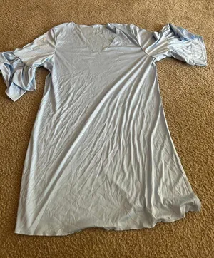 Woman dress bell sleeves size medium thumbnail 1