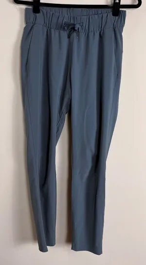 Lululemon On the Fly 7/8 Pant Blue Gray Luxtreme Jogger W5AH0S Size 4 thumbnail 1