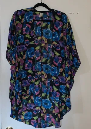 Floral flows cardigan Size L thumbnail 1