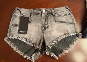 True Religion Shorts thumbnail 1