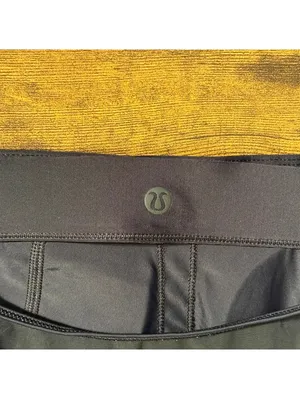Lululemon Breathe it In Bra, black, size 4 thumbnail 4