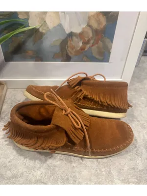 Minnetonka Venice Western Bootie Moccasins Suede Women's Size 8 thumbnail 2