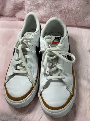 Nike White Sneakers with Black Swoosh and Brown Accent B11 thumbnail 1