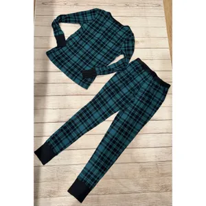 Victoria‘s Secret Henley Pajamas Pants Set Green Black Buffalo Plaid Size XS thumbnail 4