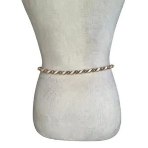 Gold & White Spiral Waist Chain Belt With Dangling Charm & Adjustable Clasp W27 thumbnail 2