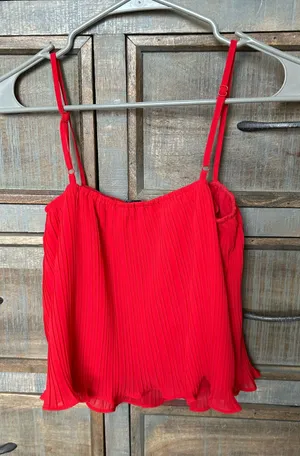 Red flowy top thumbnail 1