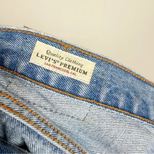 Levi’s Premium 501 Straight Leg Rigid Denim 100% Cotton Distressed Jeans Size 27 thumbnail 9