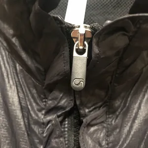 Gap nylon ruffled windbreaker  thumbnail 6