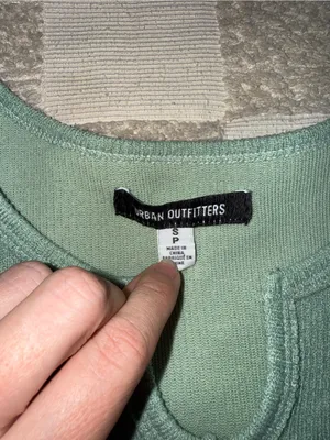 Urban Outfitters Mint Cropped Knit Sweater with Keyhole Neck‎ size S thumbnail 2