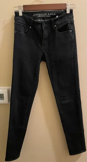 American Eagle Outfitters 360 Super Stretch AEO Denim Skinny Black Jeans thumbnail 1