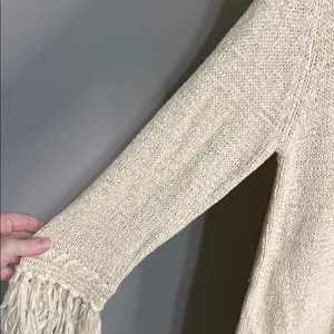 Entro Cream Fringe‎ Hem Sweater Tunic Size L Boho Chic Cozy Knit thumbnail 4
