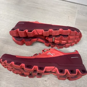 On Cloud CLOUDVENTURE TRAIL SHOES WOMEN'S 11 CORAL MULBERRY EU 43 thumbnail 6
