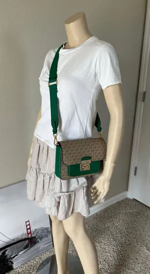 Michael Kors Purse thumbnail 8