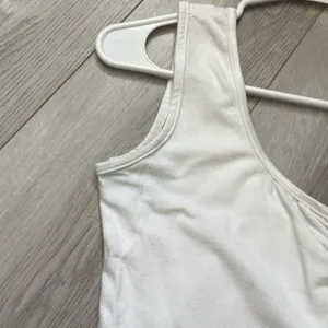 Amour Vert Tank Top cinched bust sleeveless womens White (small) contemporary thumbnail 7
