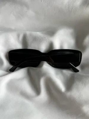 black square sunglasses thumbnail 2