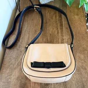 Kate Spade Chelsea Park Jade Crossbody Patent Leather Bow Preppy Mod Coquette thumbnail 2