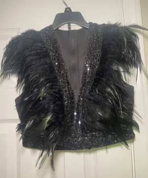 Black feather crop top Size M thumbnail 2