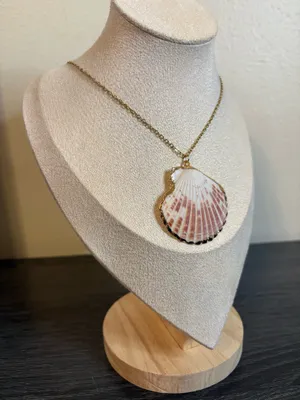 Handmade Gold Seashell Necklace thumbnail 3